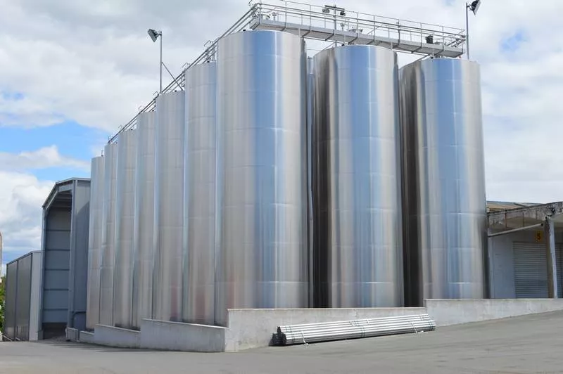 Découverte des chais de notre production de vins, Bordeaux, Caves de Rauzan