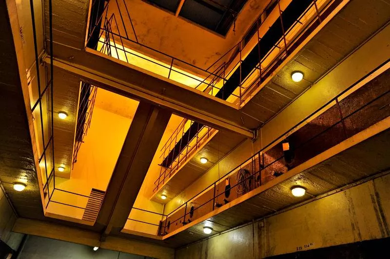 Photos du processus de la transformation du raisin en vin, Bordeaux, Caves de Rauzan