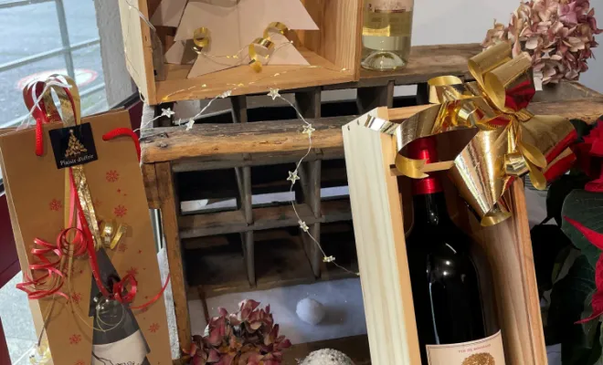 Paniers gourmands à offrir pour les fêtes, Bordeaux, Caves de Rauzan